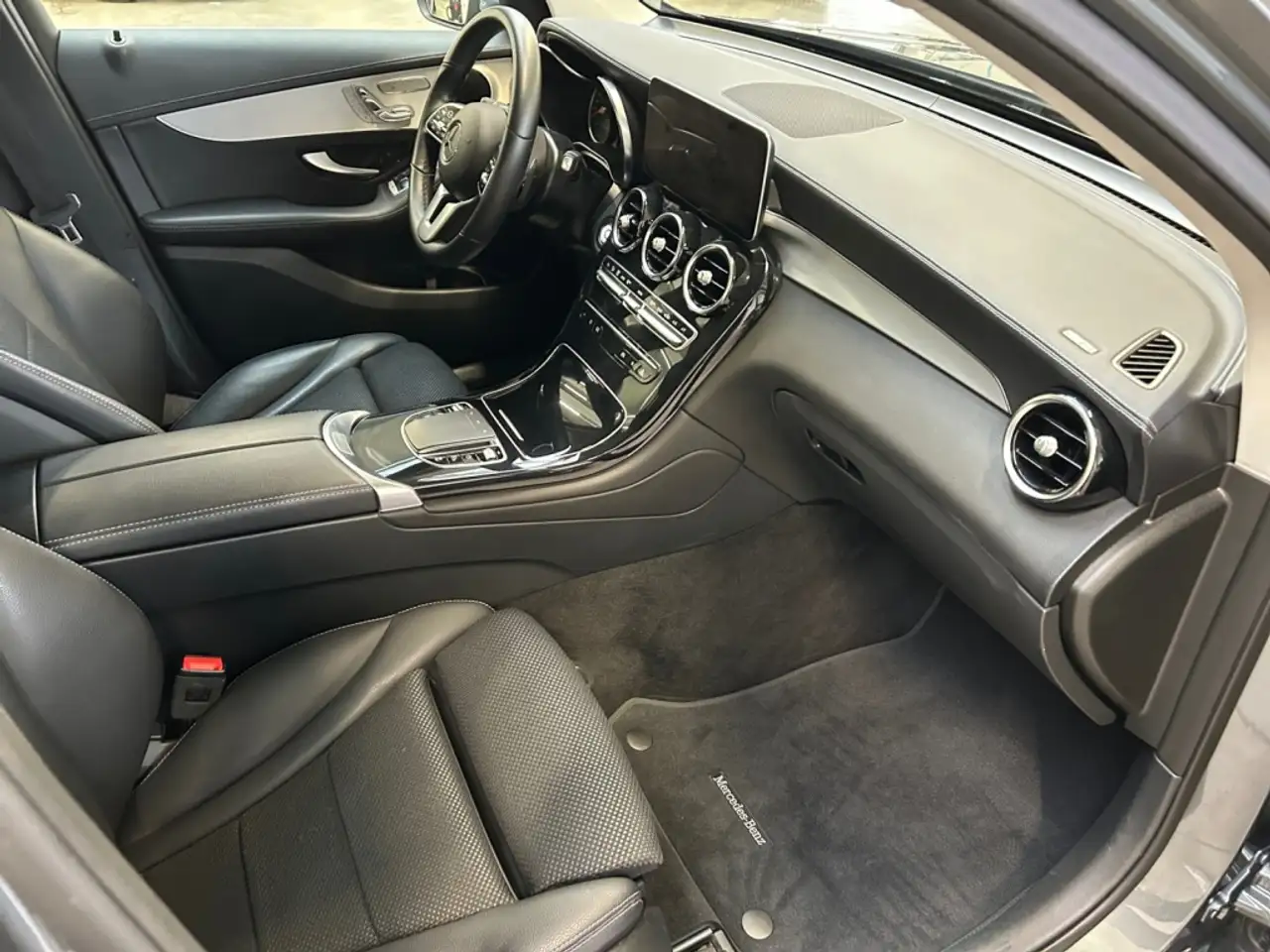 Mercedes-Benz GLC 220 d 4MATIC Offroad Styling, Exclusiv 6
