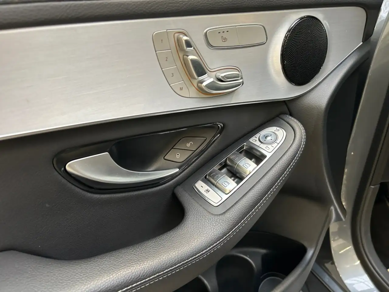 Mercedes-Benz GLC 220 d 4MATIC Offroad Styling, Exclusiv 9