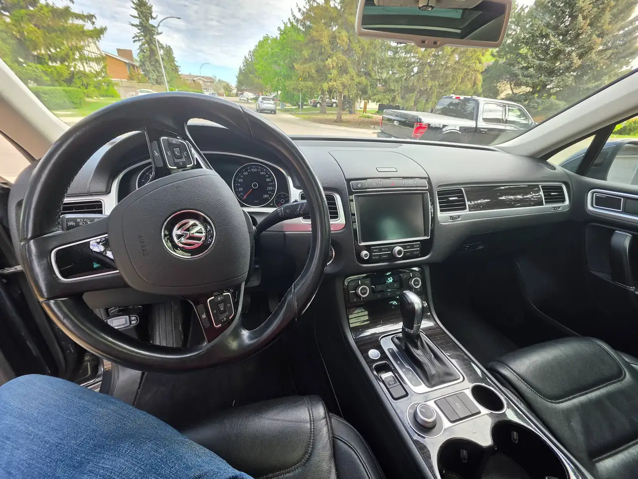 Volkswagen Touareg снимка Volkswagen Touareg