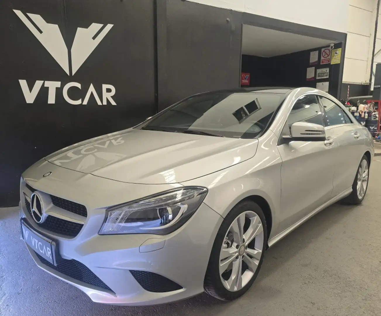 Mercedes-Benz CLA 200 200CDI 4M 7G-DCT Gris - 2