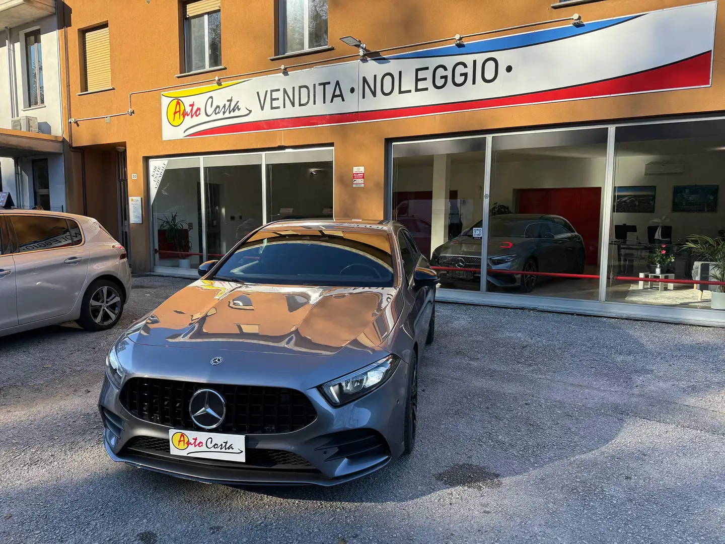 Mercedes-Benz A 180 Classe A - W177 Premium auto KIT ESTETICO AMG Grigio - 1