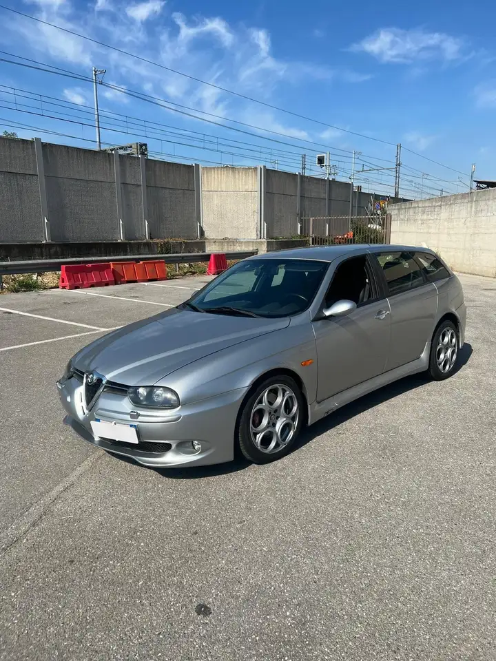 Alfa Romeo 156