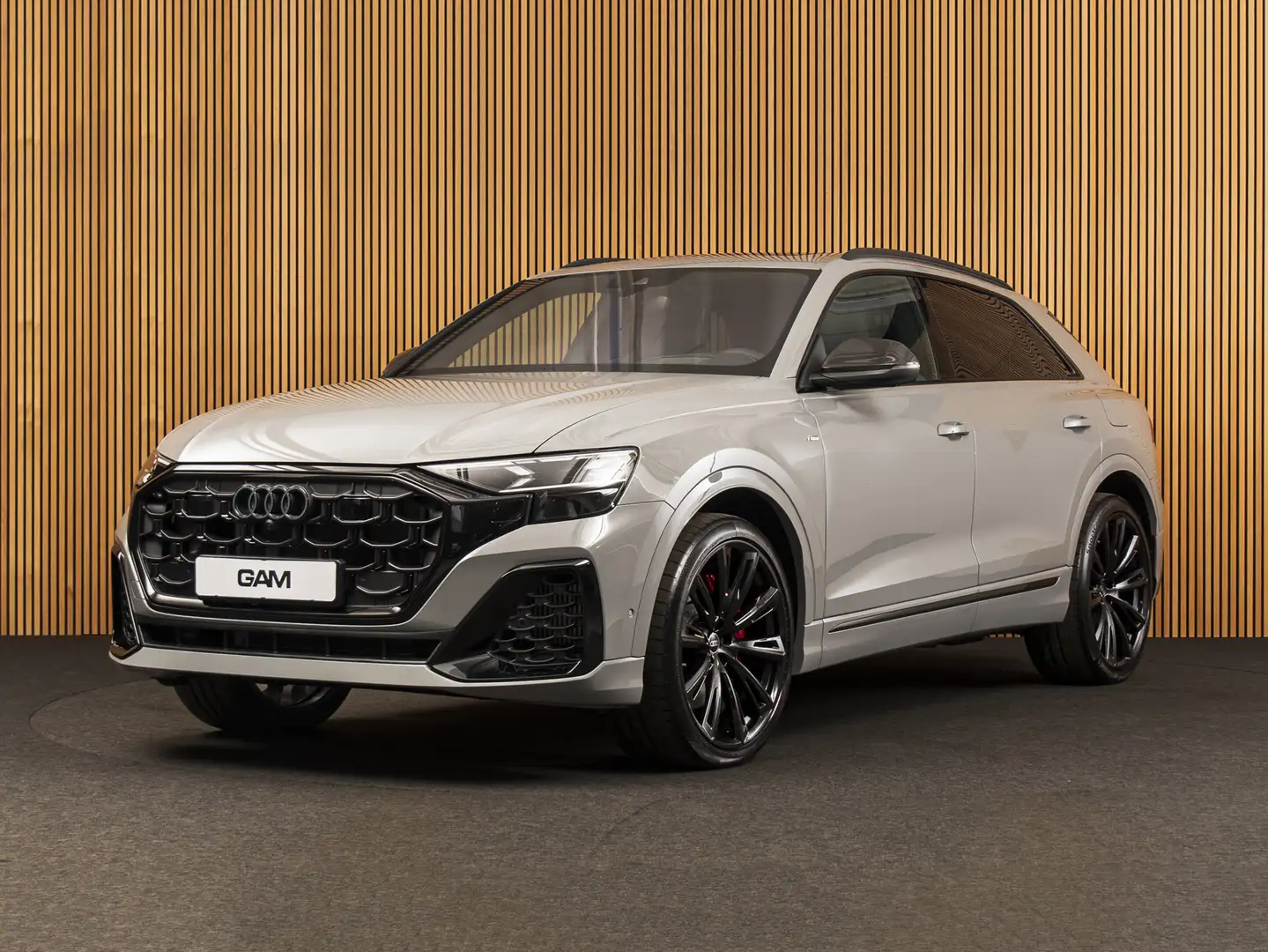 Audi Q8 60 TFSI e quattro 23" I B&0 I HEAD UP I DIGITAL OL Grijs - 1