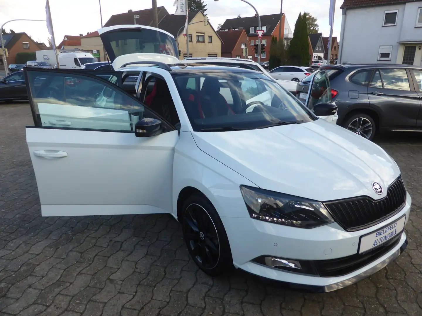 Skoda Fabia Combi 1.2 TSI Green tec Monte Carlo Panorama/Smart Weiß - 1