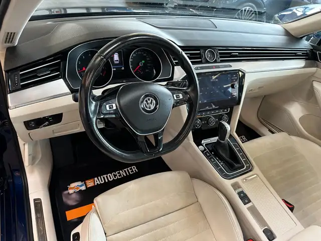 Volkswagen Passat view 13