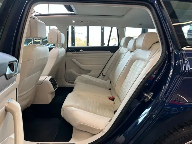 Volkswagen Passat view 15