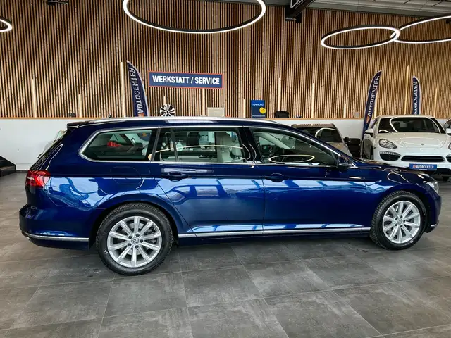 Volkswagen Passat view 7