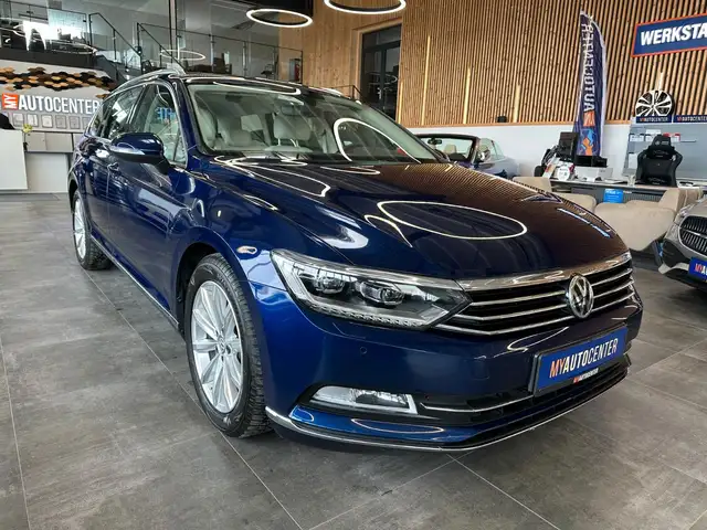 Volkswagen Passat view 2