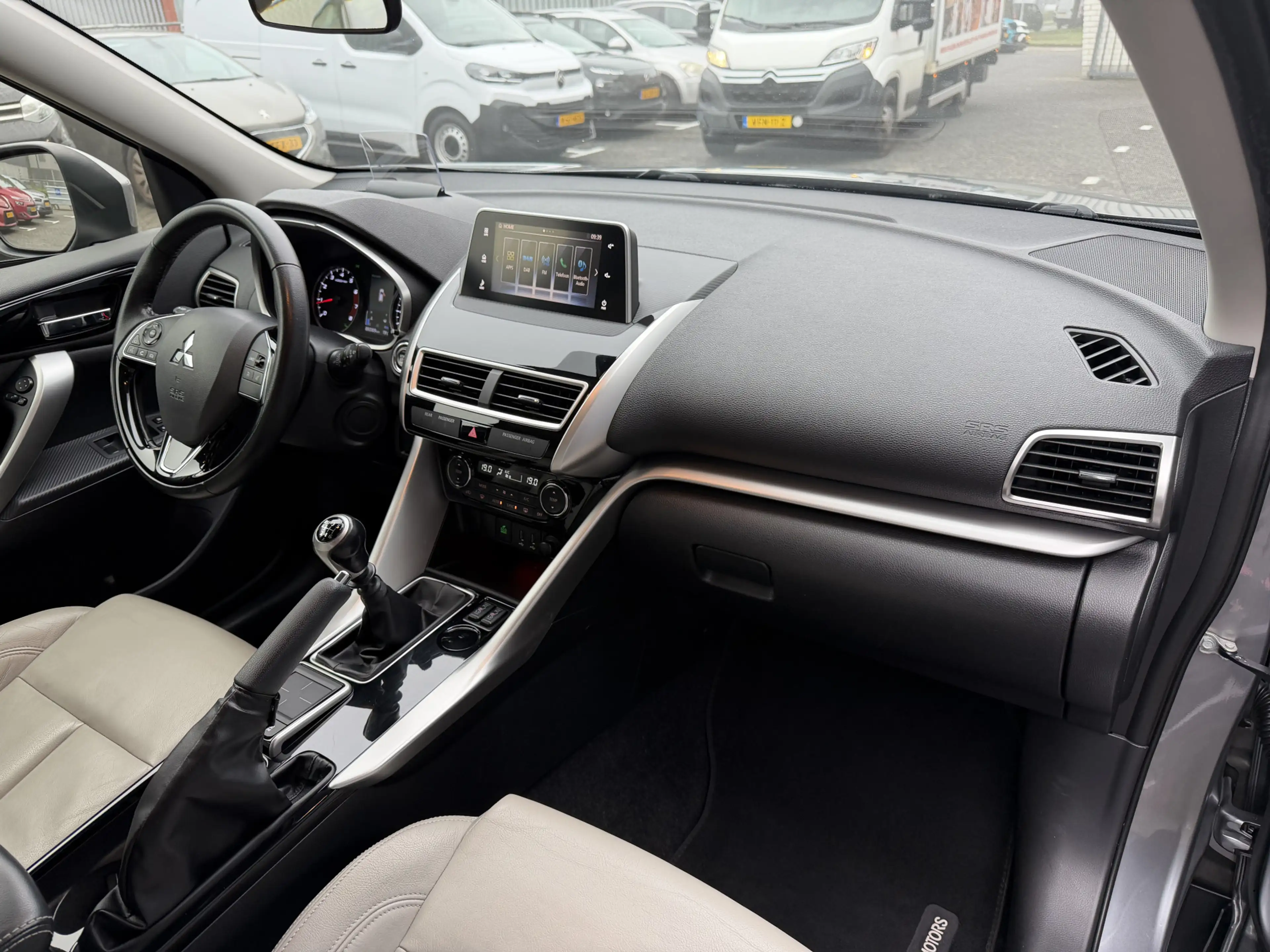 Mitsubishi Eclipse Cross 1.5 DI-T First Edition (Trekhaak (1.600kg) - Camer — photo 32