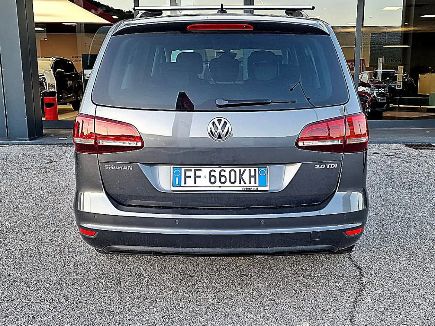 Volkswagen Sharan 2.0 tdi Business dsg Šedá - 2