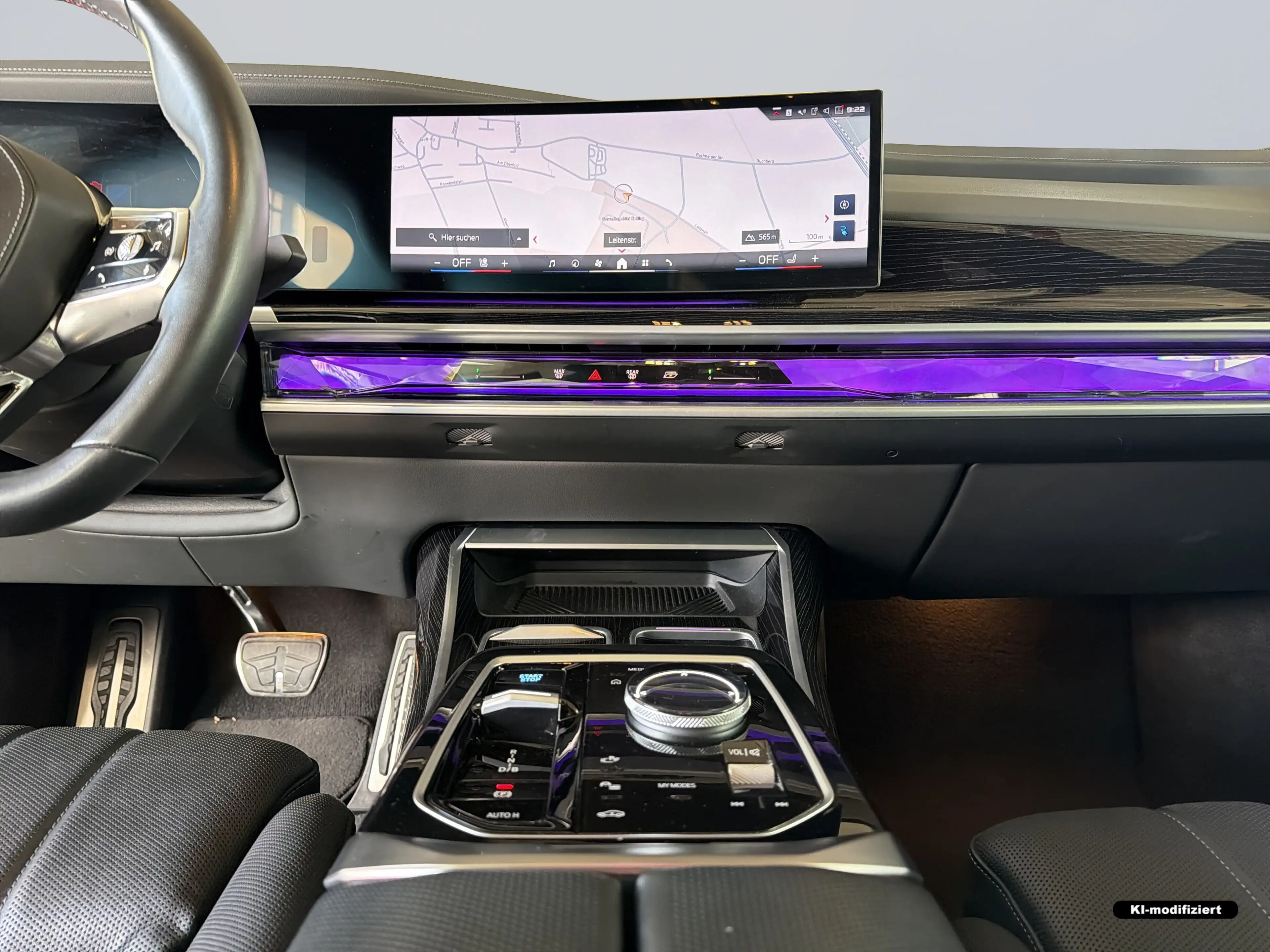 BMW i7 M70 xDrive Limousine B&W Surround DAB — photo 13
