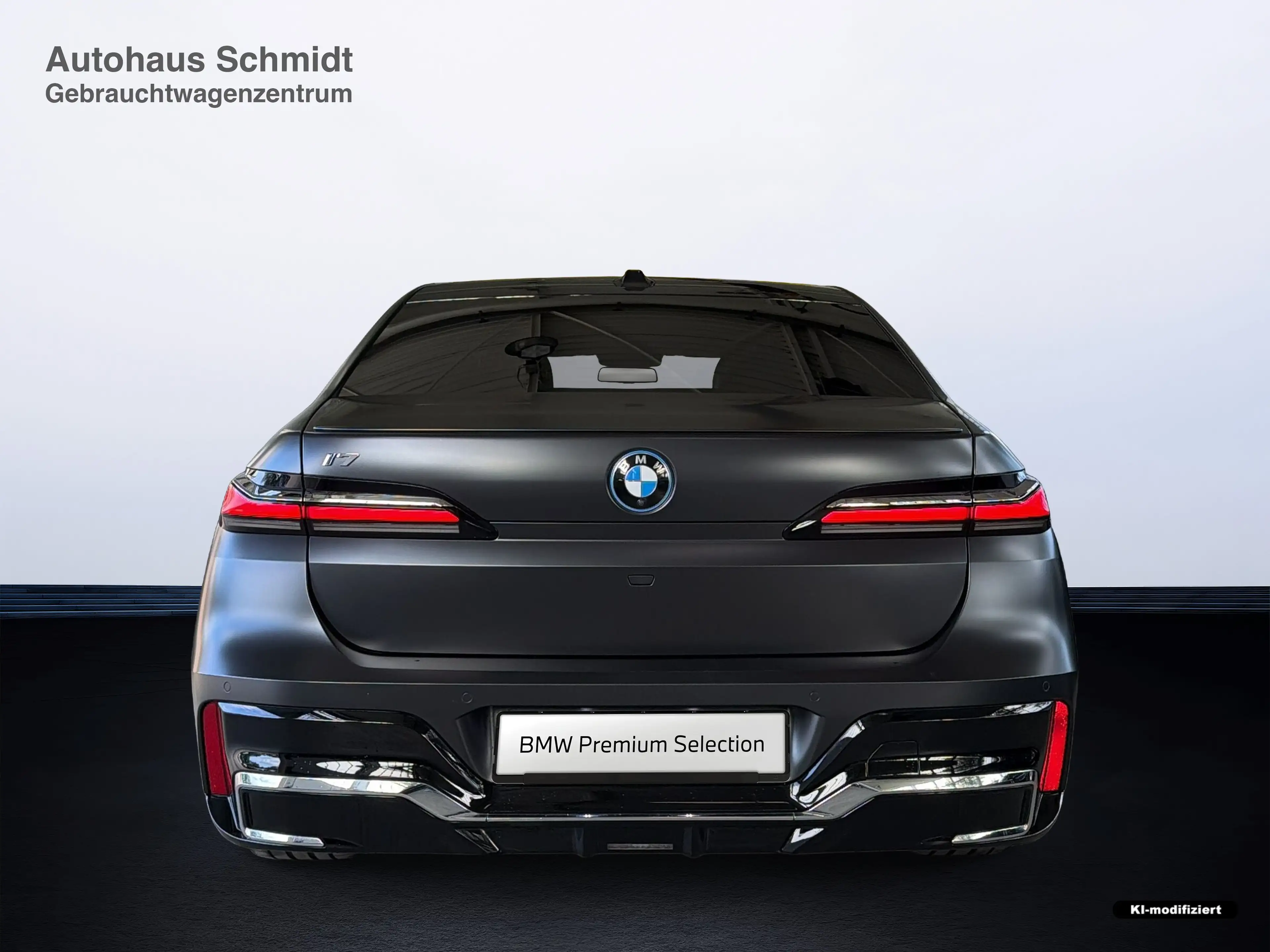 BMW i7 M70 xDrive Limousine B&W Surround DAB — photo 4