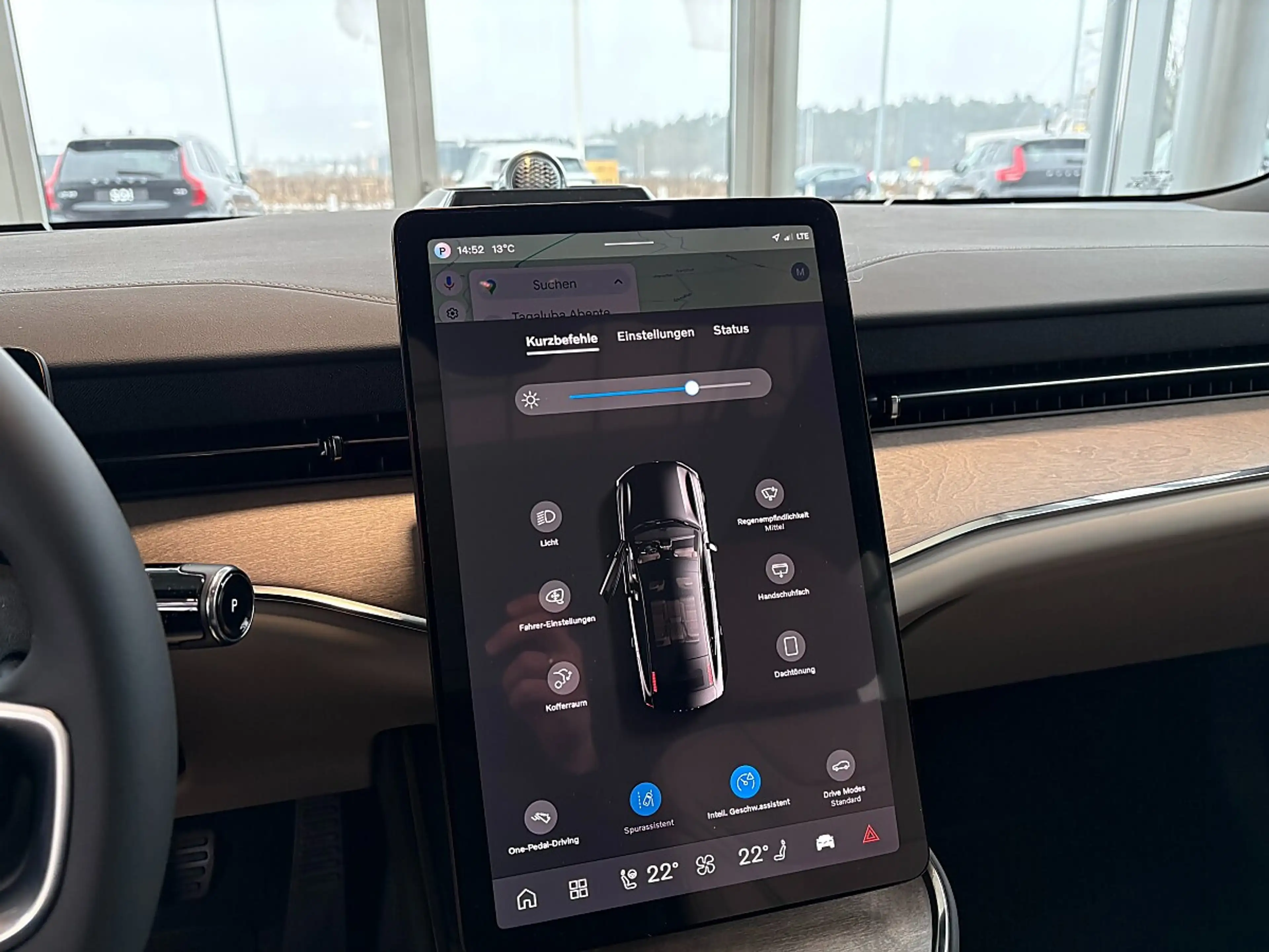 Volvo ES90 Single Motor Extended Range 92kWh Ultra — photo 15