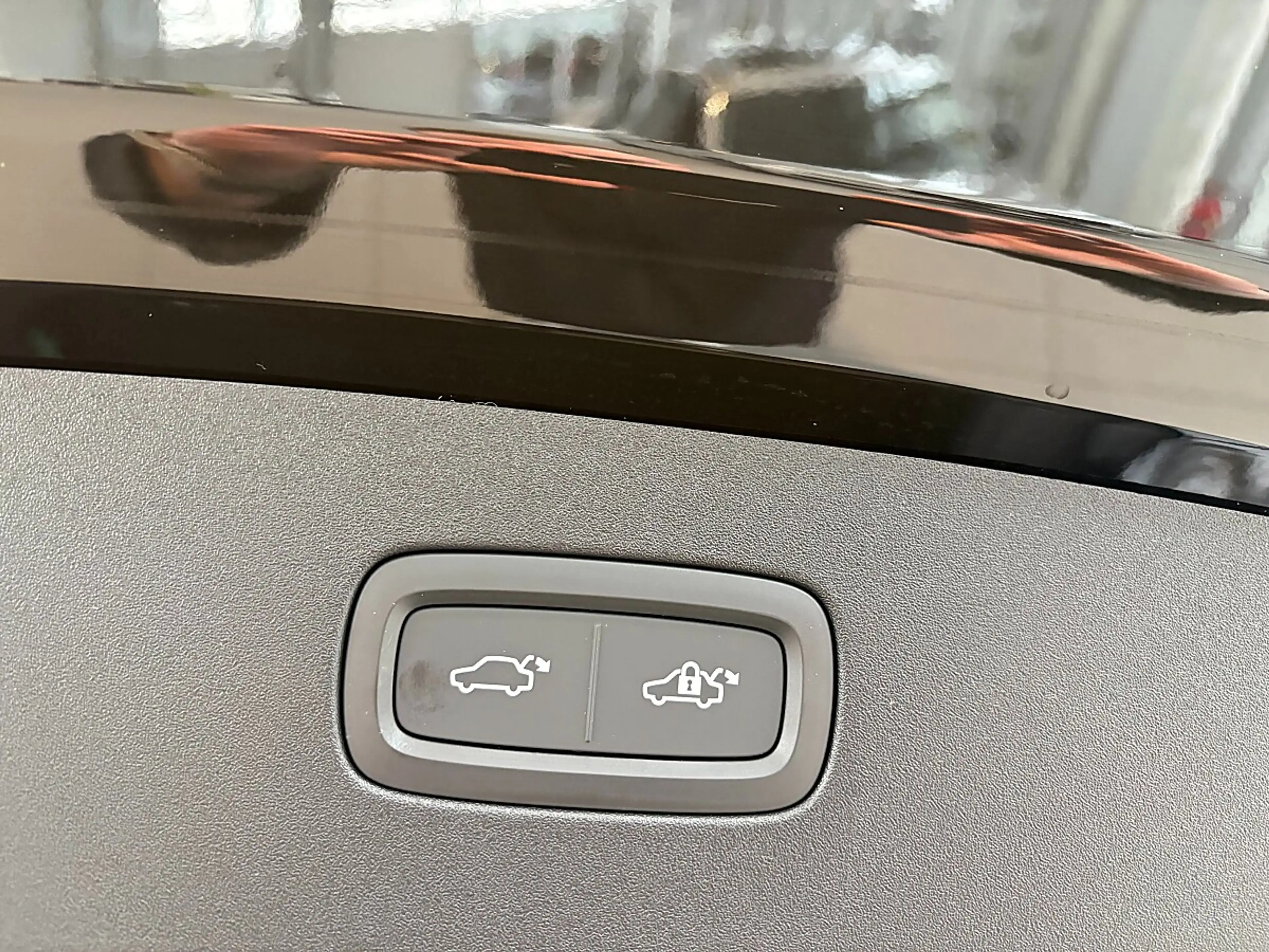 Volvo ES90 Single Motor Extended Range 92kWh Ultra — photo 6