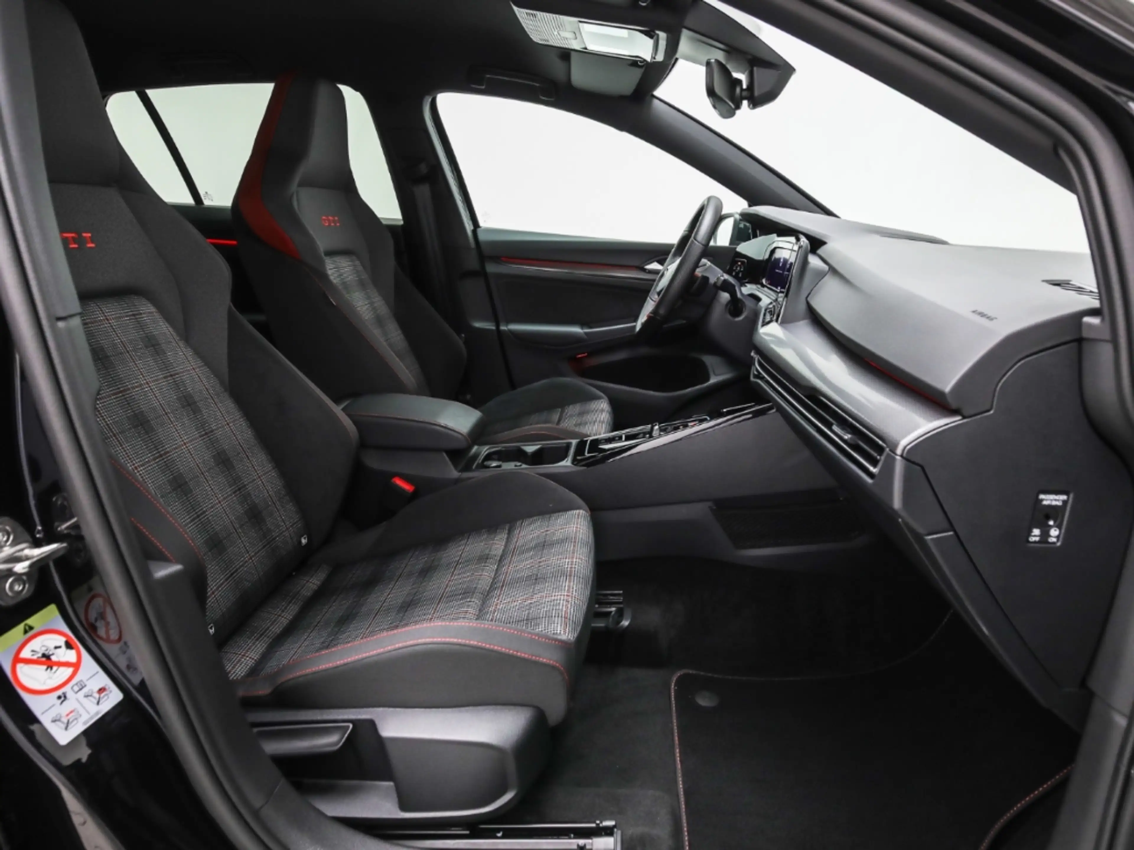 Volkswagen Golf GTI Black Style AHK Navi Kamera — photo 11
