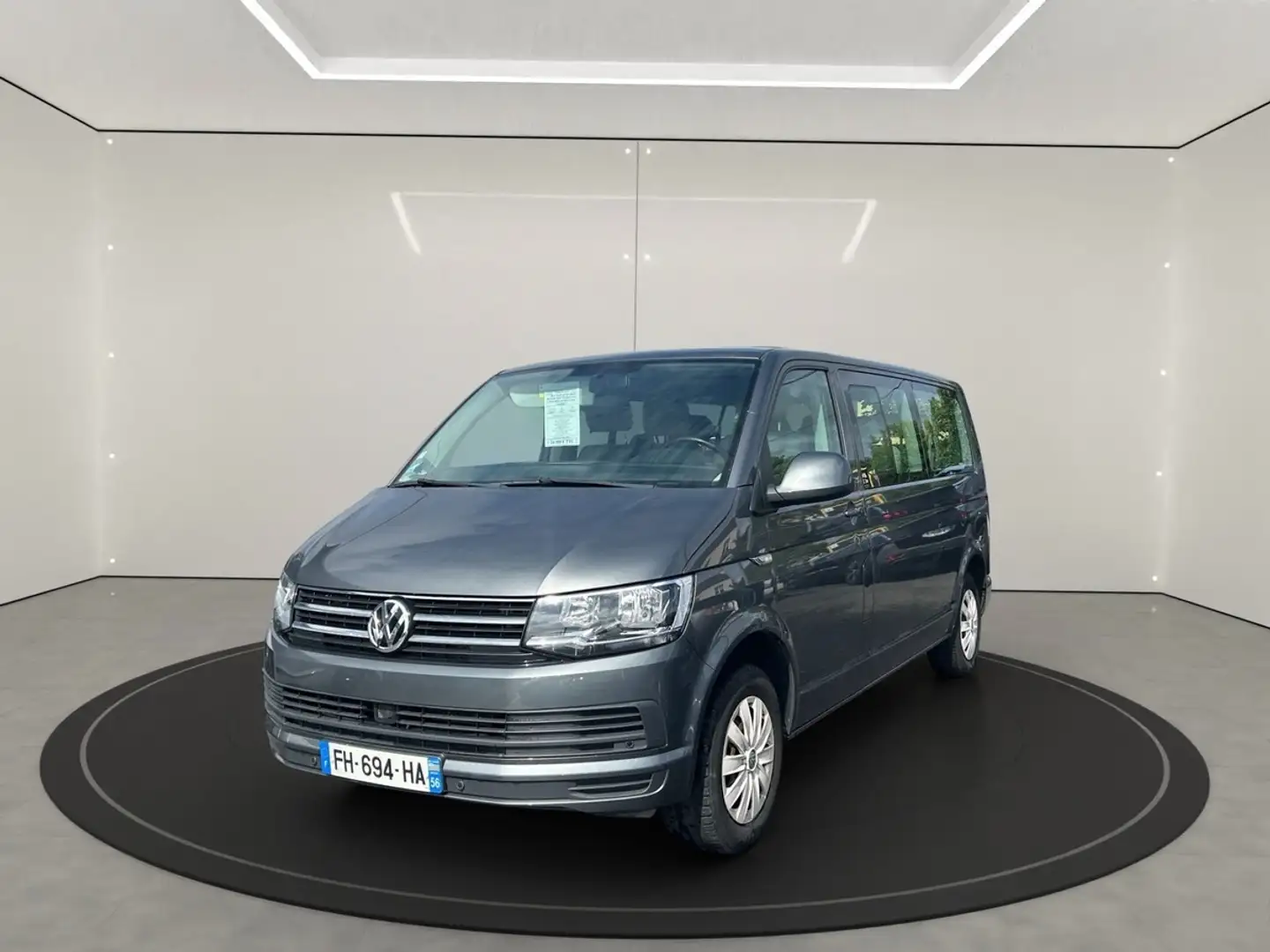 Volkswagen T6 2.0 TDI 150 DSG Long Confortline 9 places Silber - 1