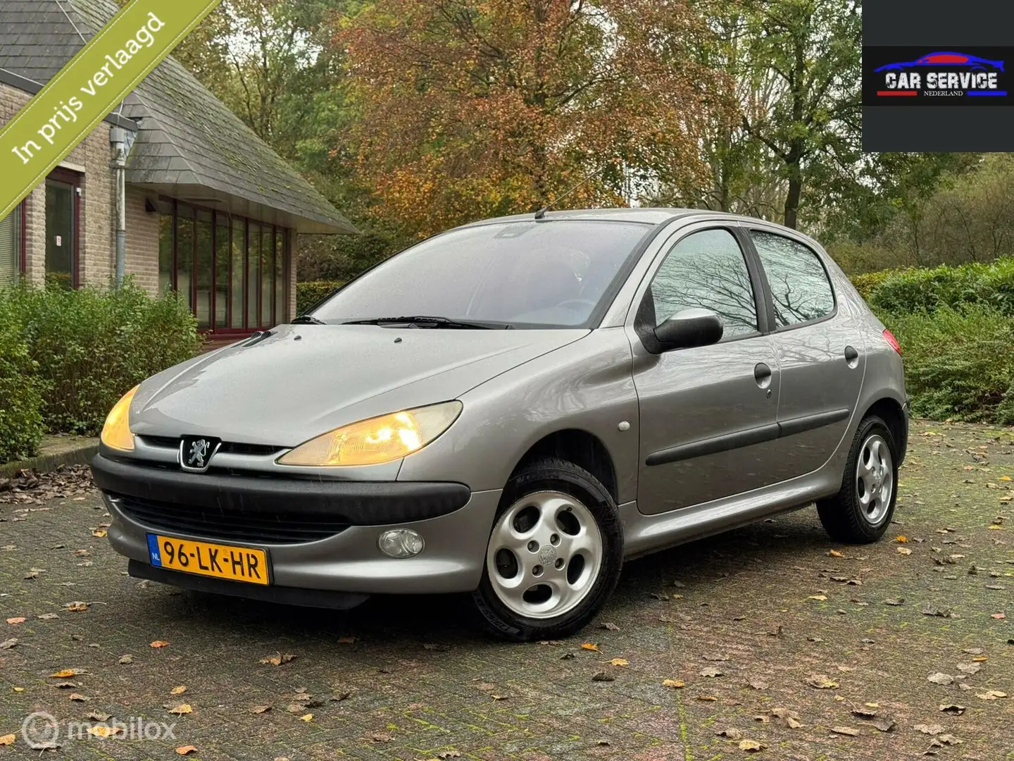 Peugeot 206 1.4 Gentry Premium AUTOMAAT NWE APK NAP Grijs - 1