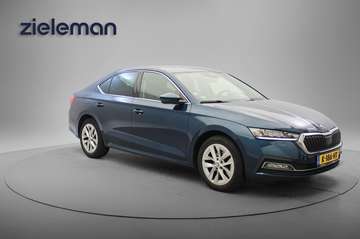 1.0 TSI Style - Digitaal Cockpit, Carplay, PDC, St