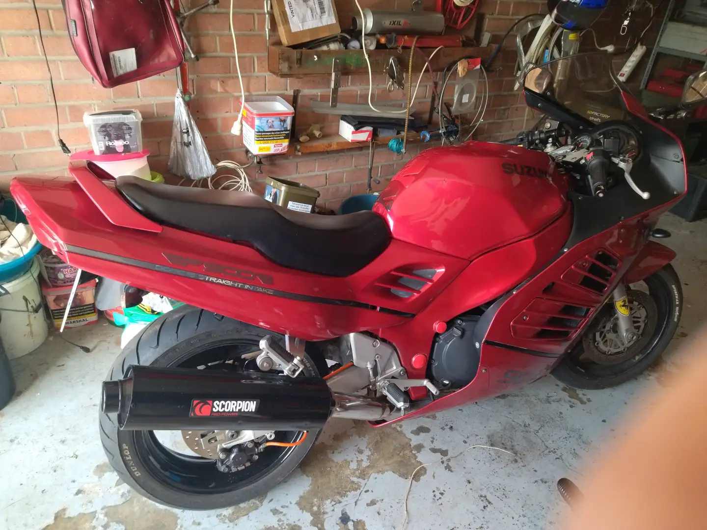 Suzuki RF 900 GT sportive Rot - 1