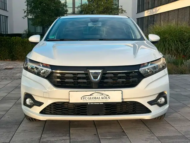 Dacia Sandero view 7