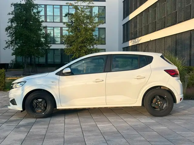 Dacia Sandero view 6