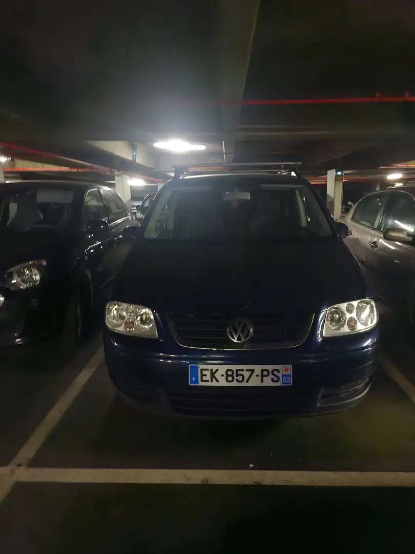 Volkswagen Touran 2.0 16S TDI 140 Confort 7pl - 2