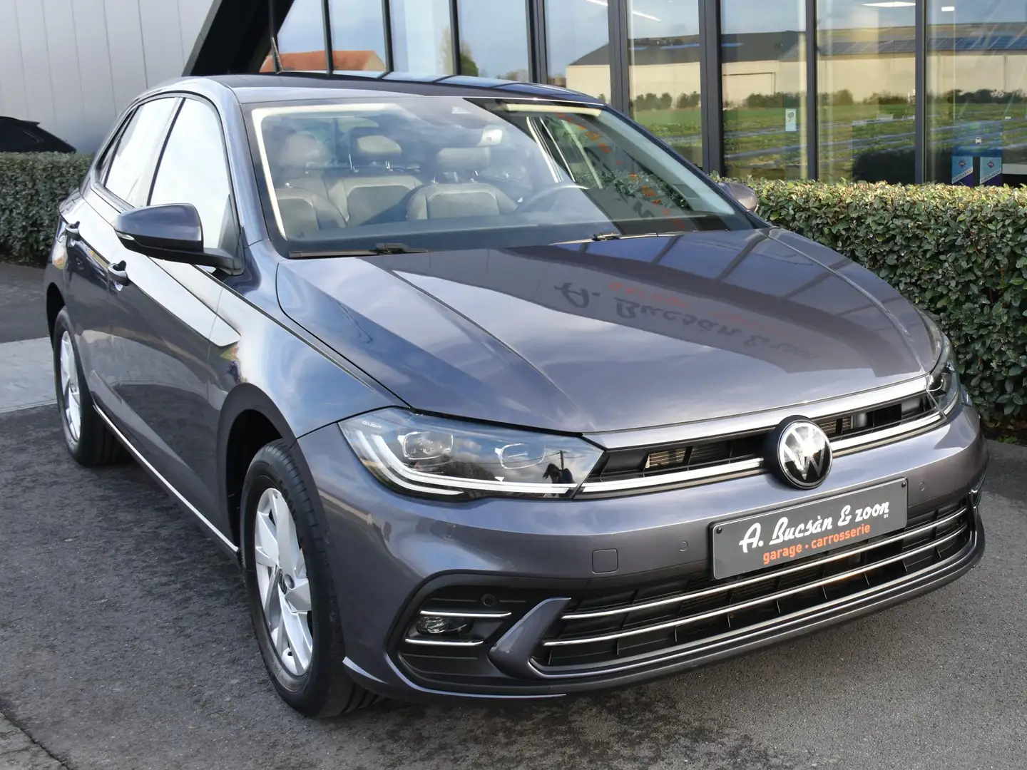 Volkswagen Polo Polo 1.0 TSI OPF DSG Style Gris - 2