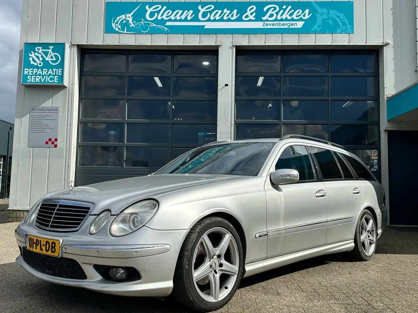 Mercedes-Benz E 320 Combi Avantgarde Grigio - 1