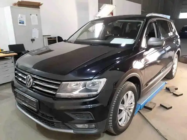 Volkswagen Tiguan Allspace Comfortline 2.0TDI Navi AHK SHZ