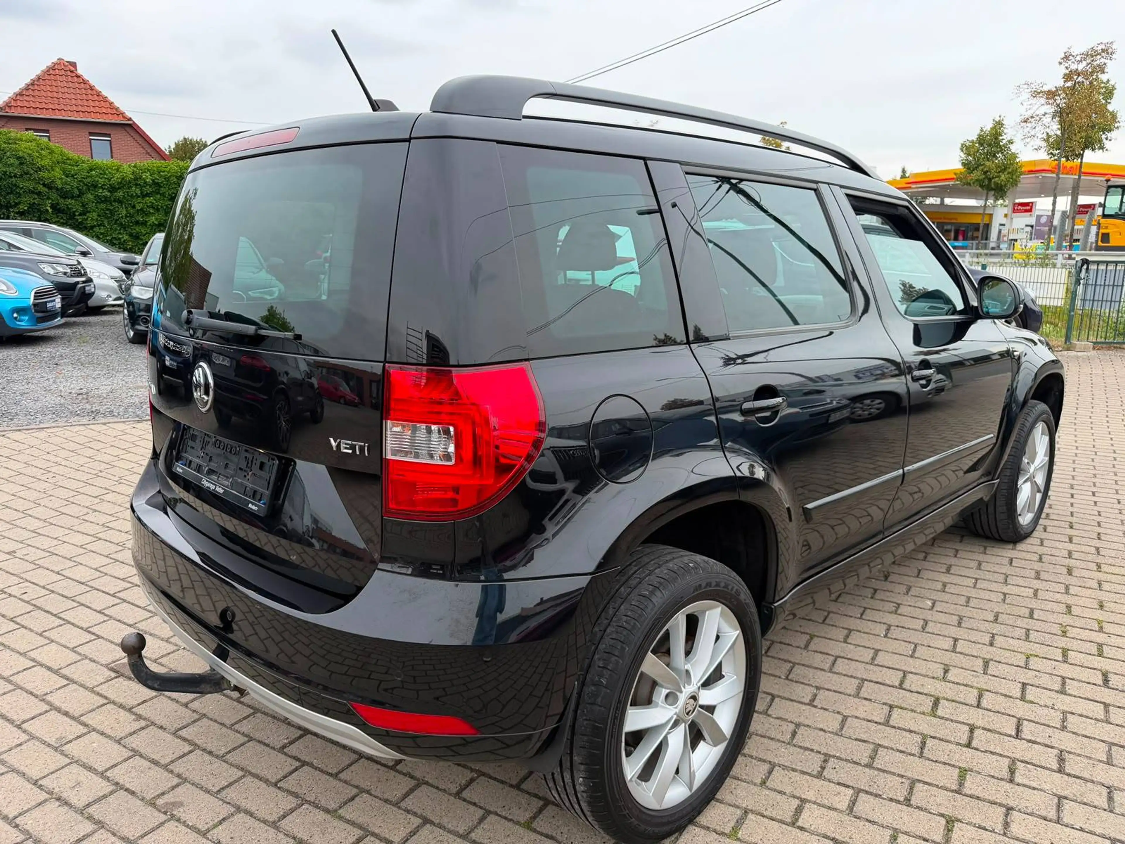 Skoda Yeti Joy*AUTOMATIK*XENON*NAVI*AHK*PDC*TEMPOMAT* — photo 4