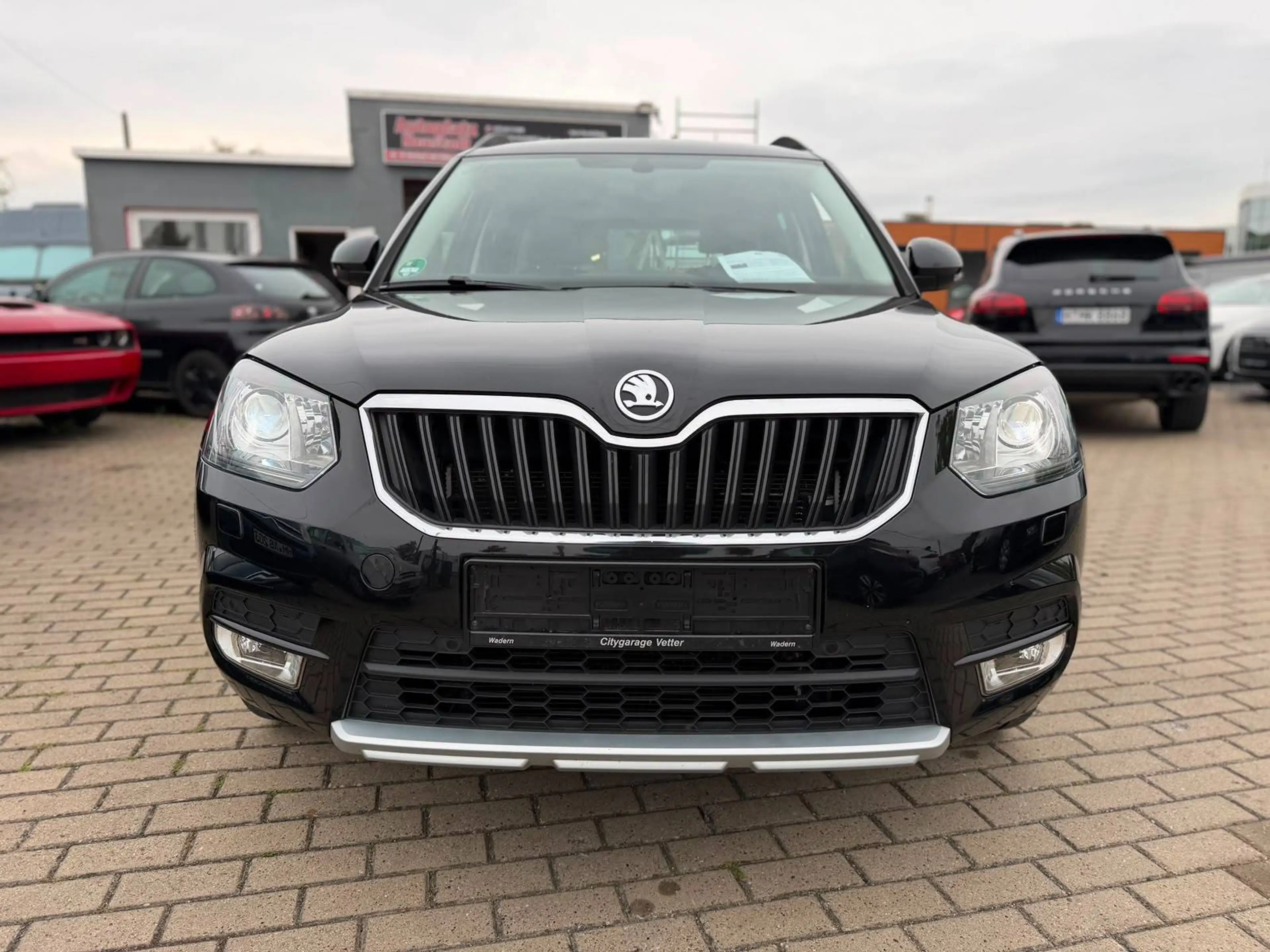Skoda Yeti Joy*AUTOMATIK*XENON*NAVI*AHK*PDC*TEMPOMAT* — photo 2