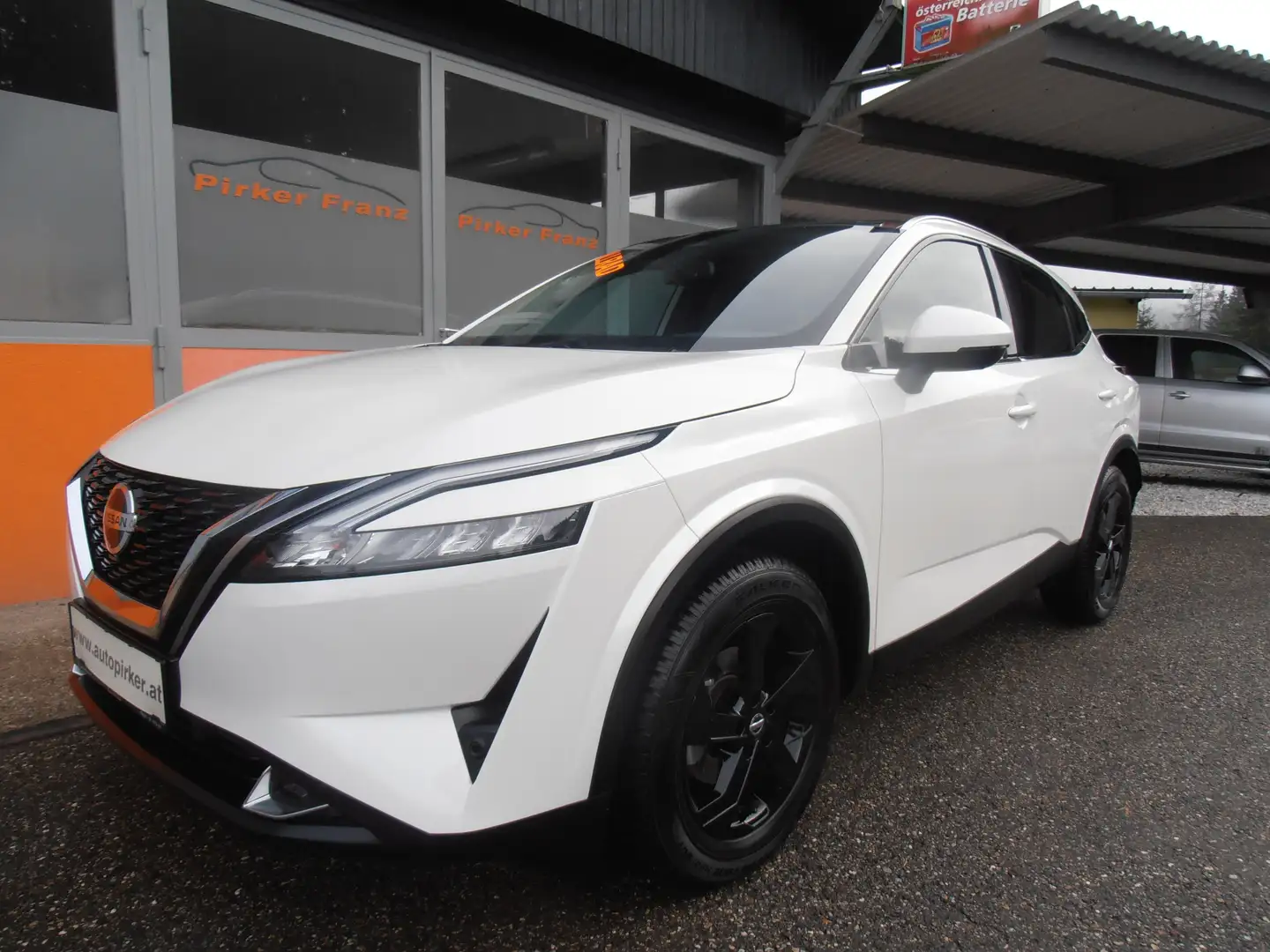 Nissan Qashqai N-Cconecta "Wenig Kilometer" Weiß - 2