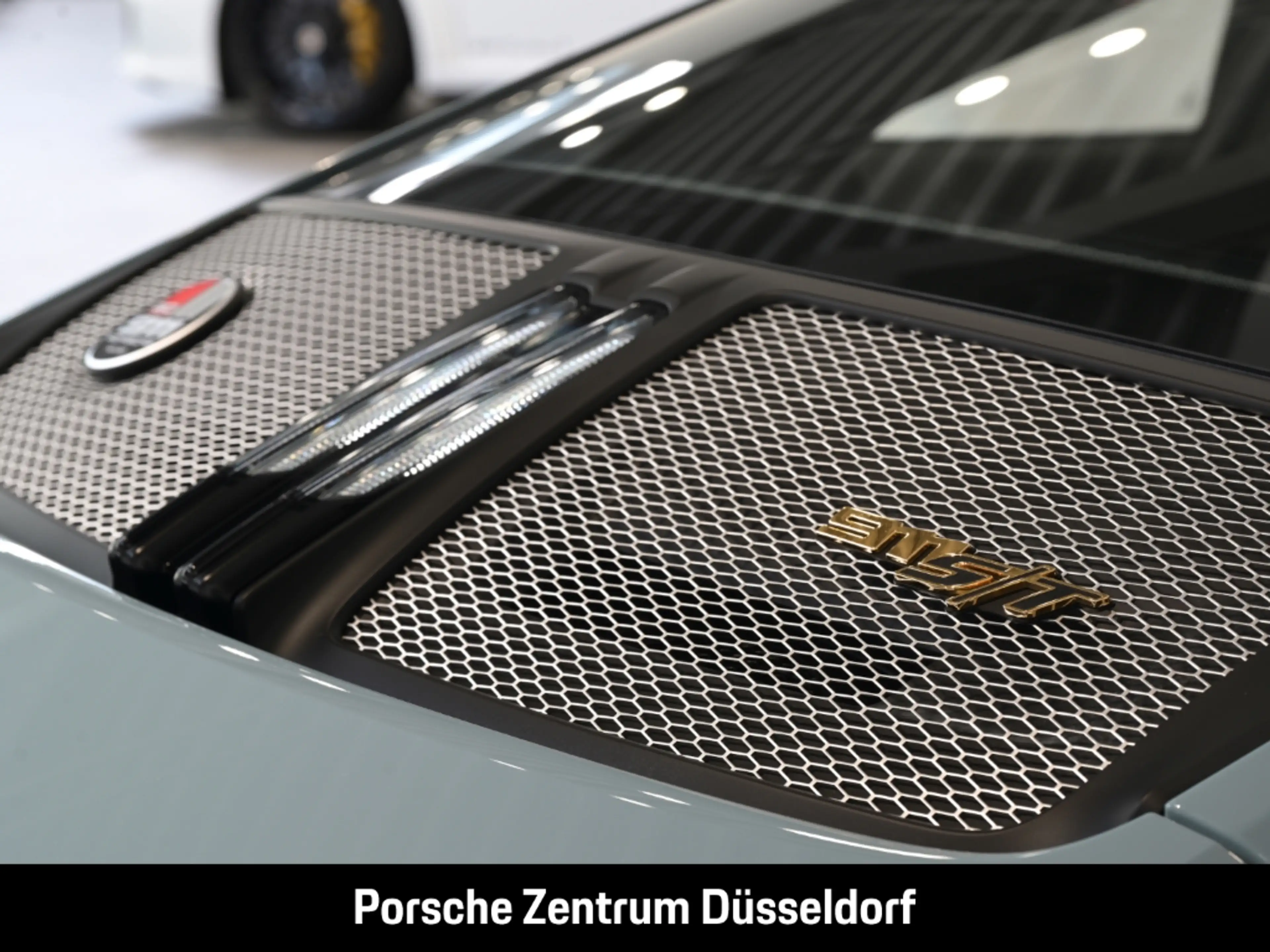 Porsche 992 (911) S T — photo 10