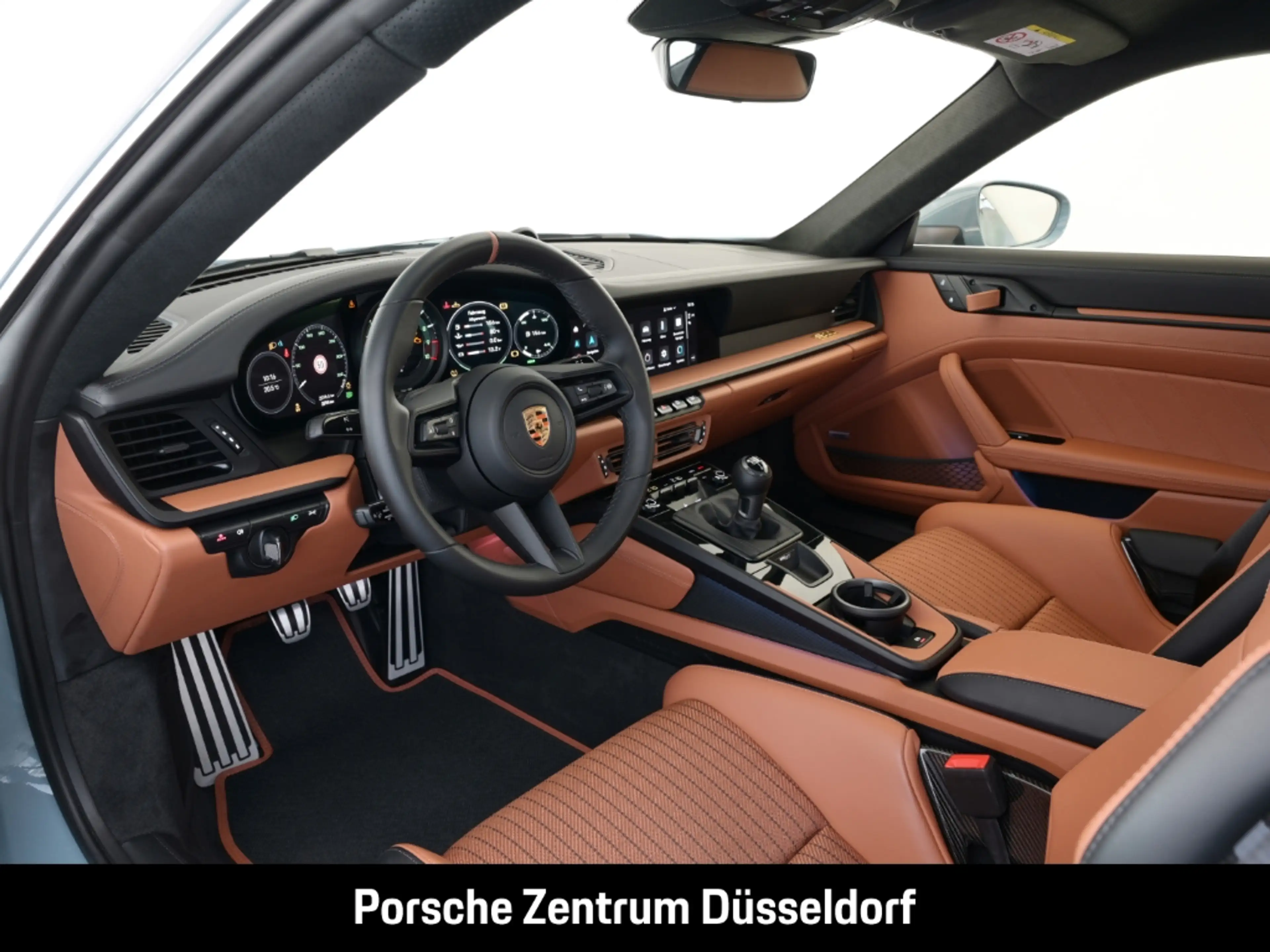 Porsche 992 (911) S T — photo 13