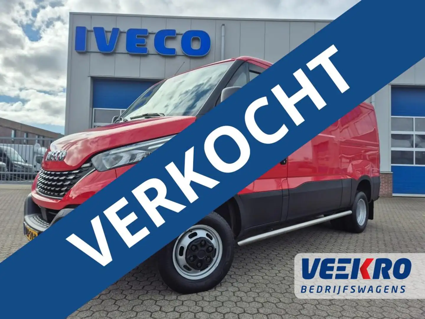 Iveco Daily 210 PK, 3.0 Liter, Automaat, 3500 KG trekgewicht, Rood - 1