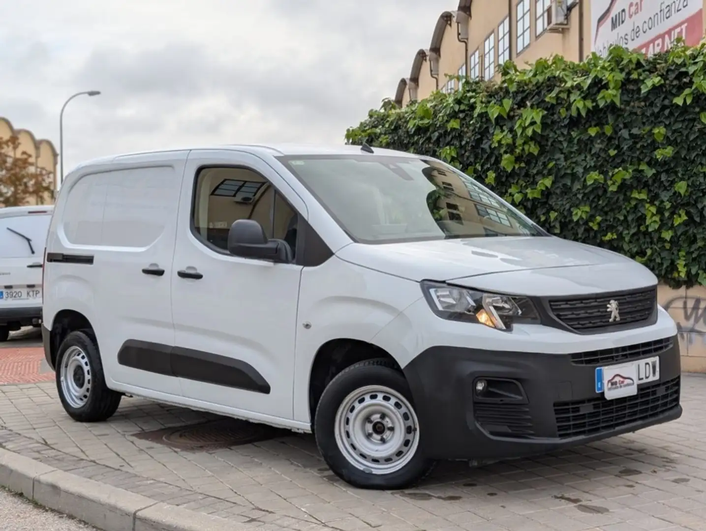 Peugeot Partner 1.5BlueHDI Premium Standard 1000kg 100 Blanco - 2