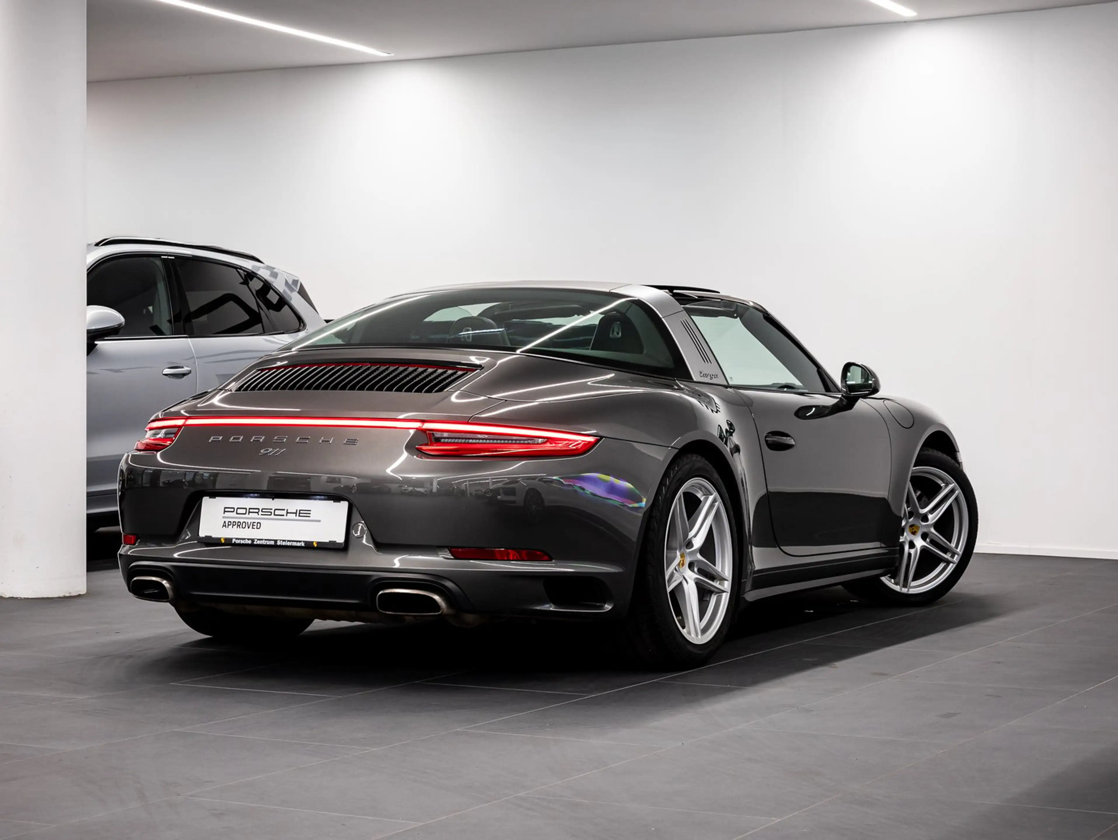 Porsche 911 Targa 4 (991) — photo 6