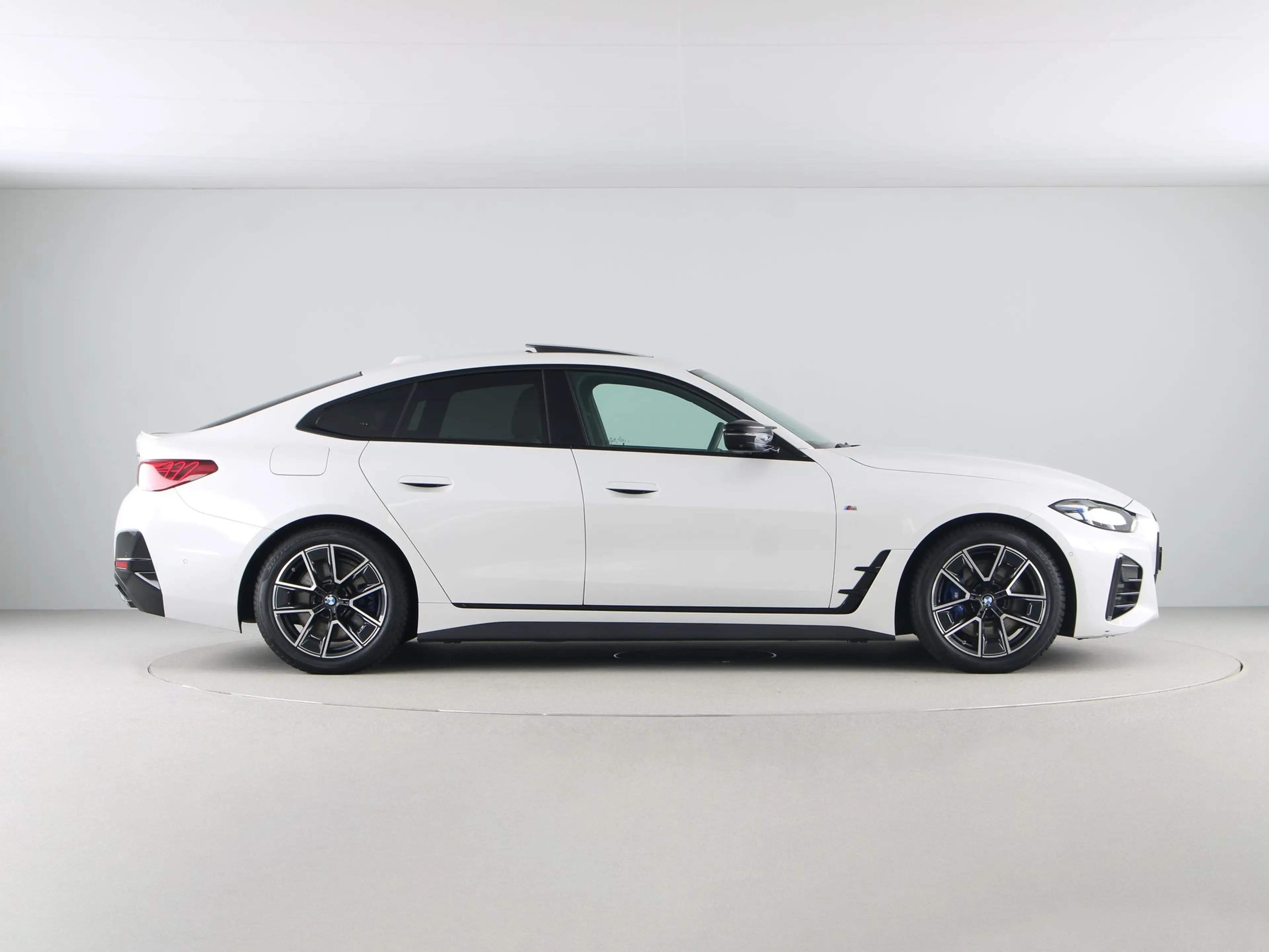 BMW 440 4 Serie M440i xDrive Gran Coupé High Executive — photo 9