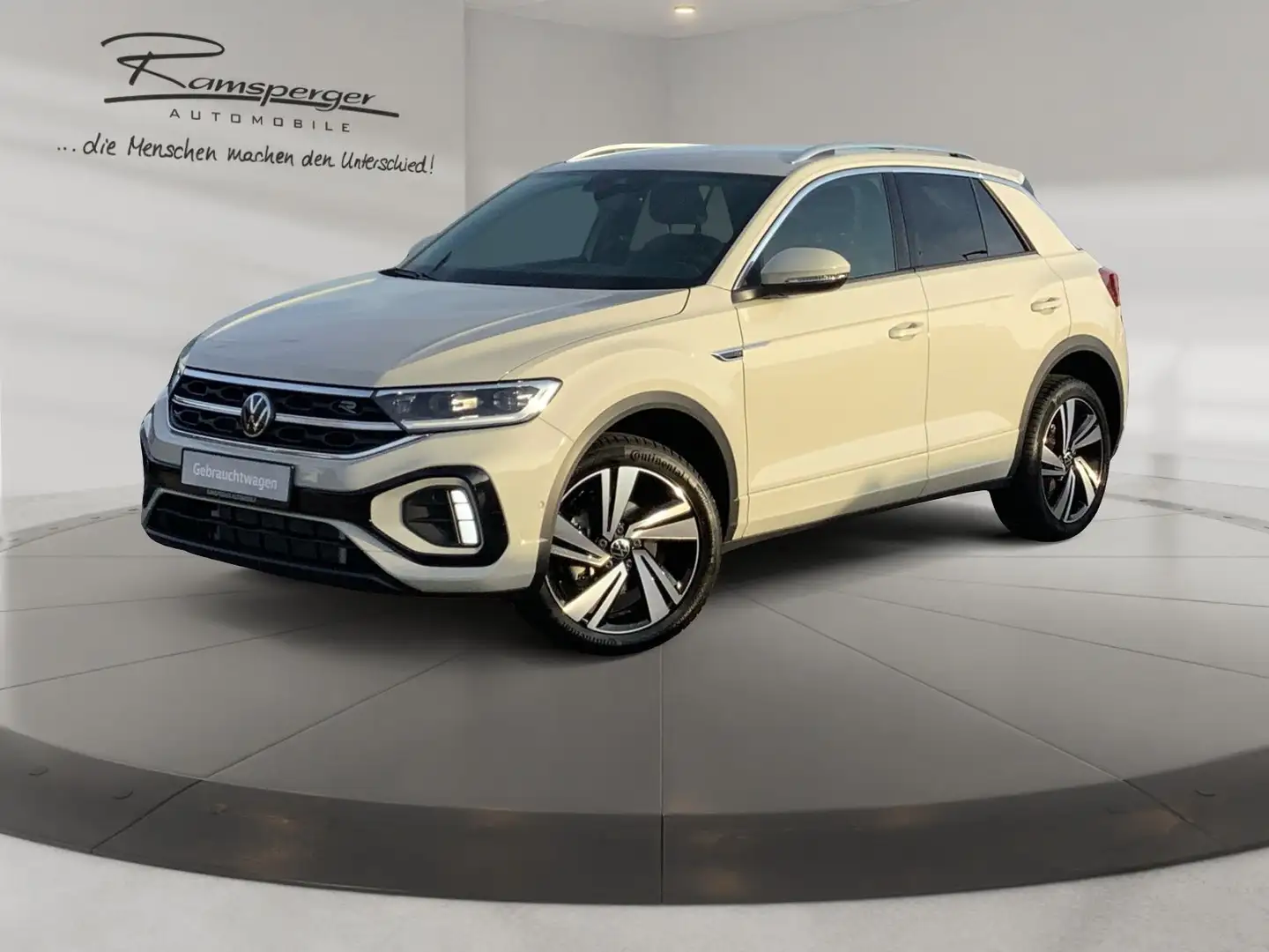 Volkswagen T-Roc 1.5 TSI DSG R-Line ACC LED APP Keyless Kam Grau - 2