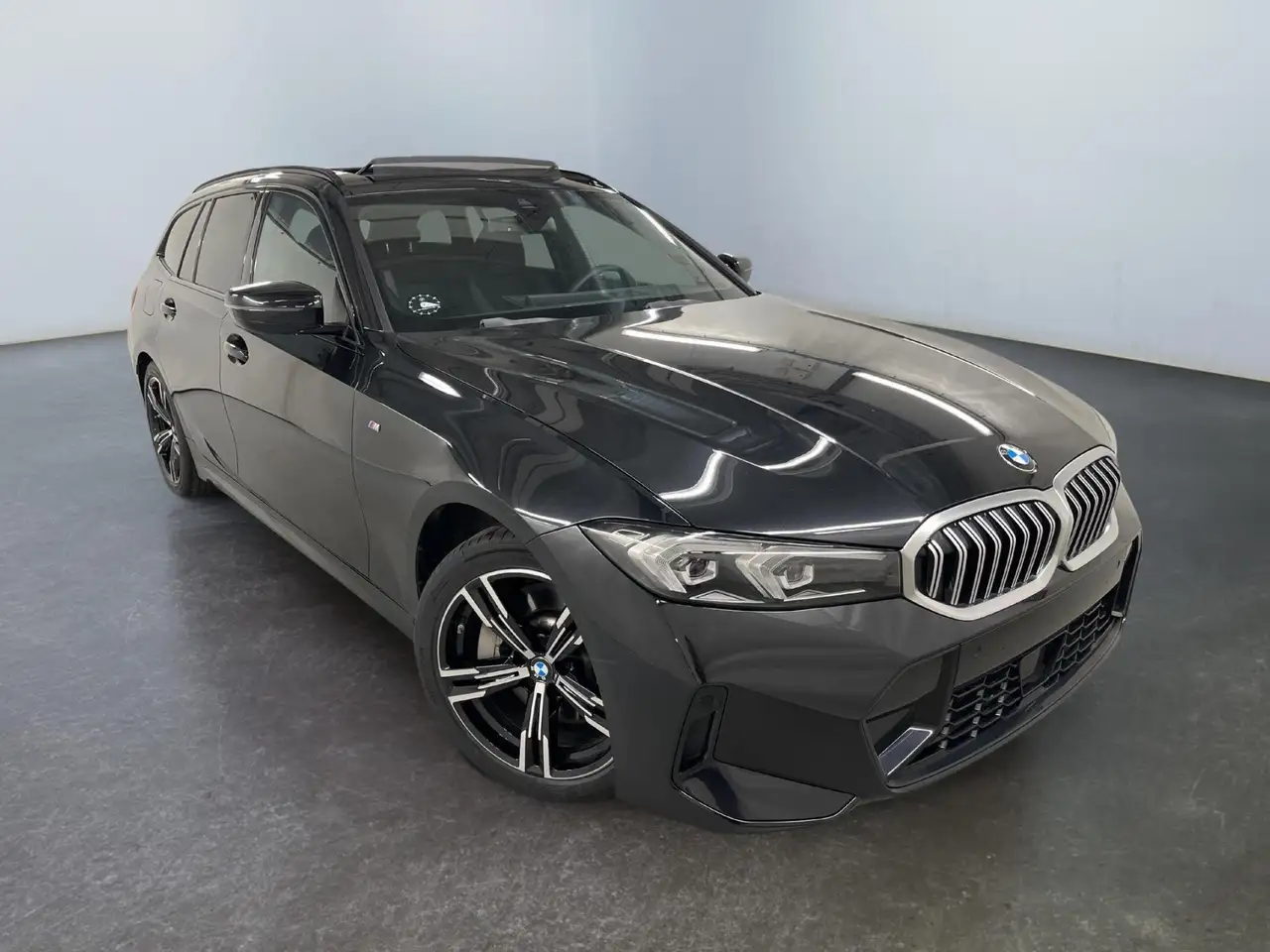 BMW 330
