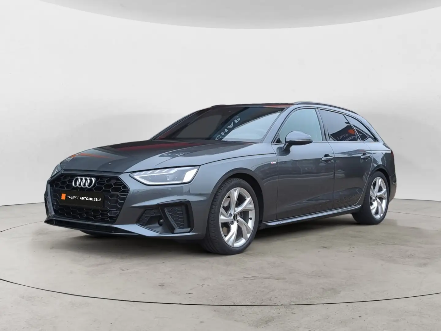 Audi A4 Avant 35 TFSI S line Garantie 12 à 48 mois Gris - 2