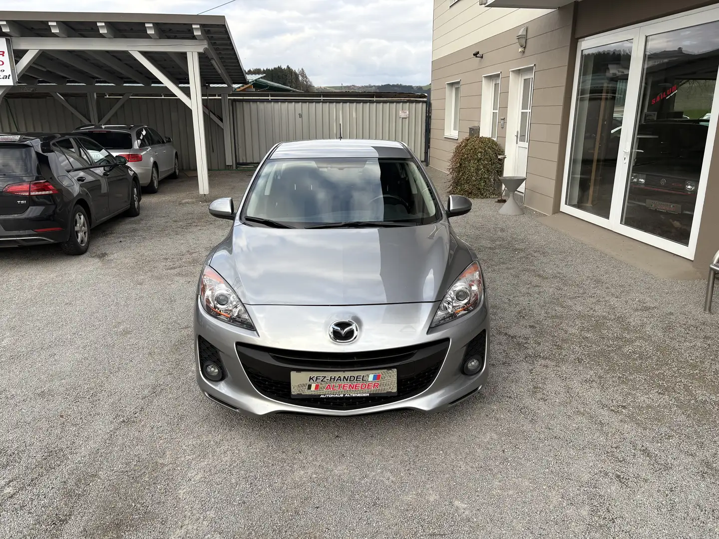 Mazda 3 Sport CD116 TX *SITZH*AHK*TEMP*KLIMA*PICKERL NEU* Grau - 2