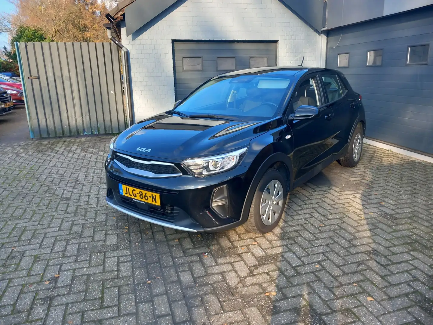 Kia Stonic 1.0 T-GDi MHEV ComfortLine Auto,Apple Carpl,adapti Noir - 1
