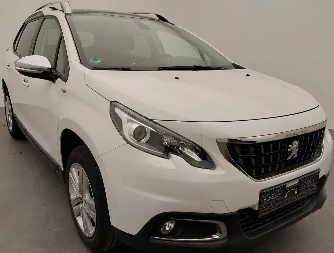 Peugeot 2008 1,2 e-THP Style Klima SHZ P-Dach GJ-Reifen Wit - 1