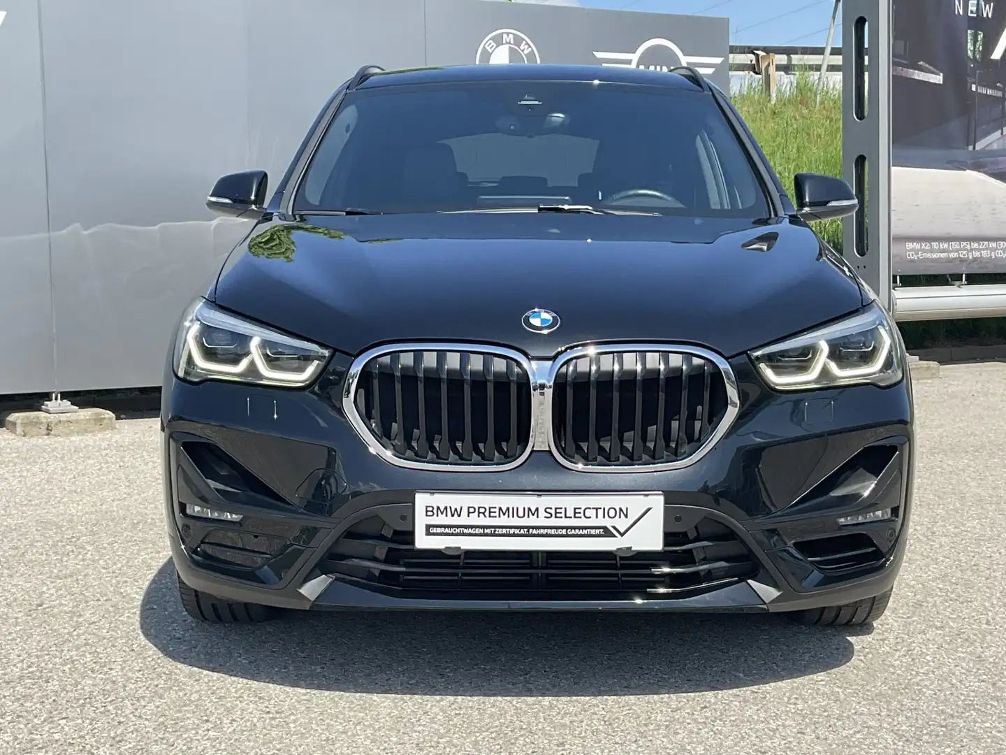 BMW X1 X1 xDrive25e Zwart - 2