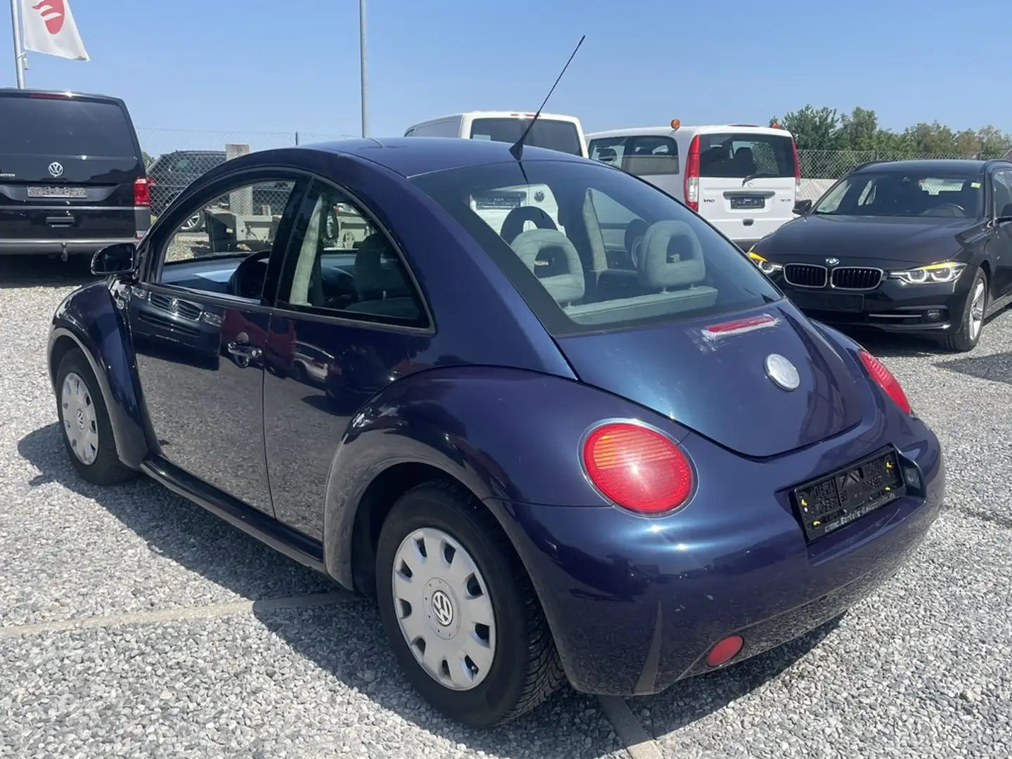Volkswagen New Beetle 2.0 en vogue, Klima, Sitzheizung Blau - 2