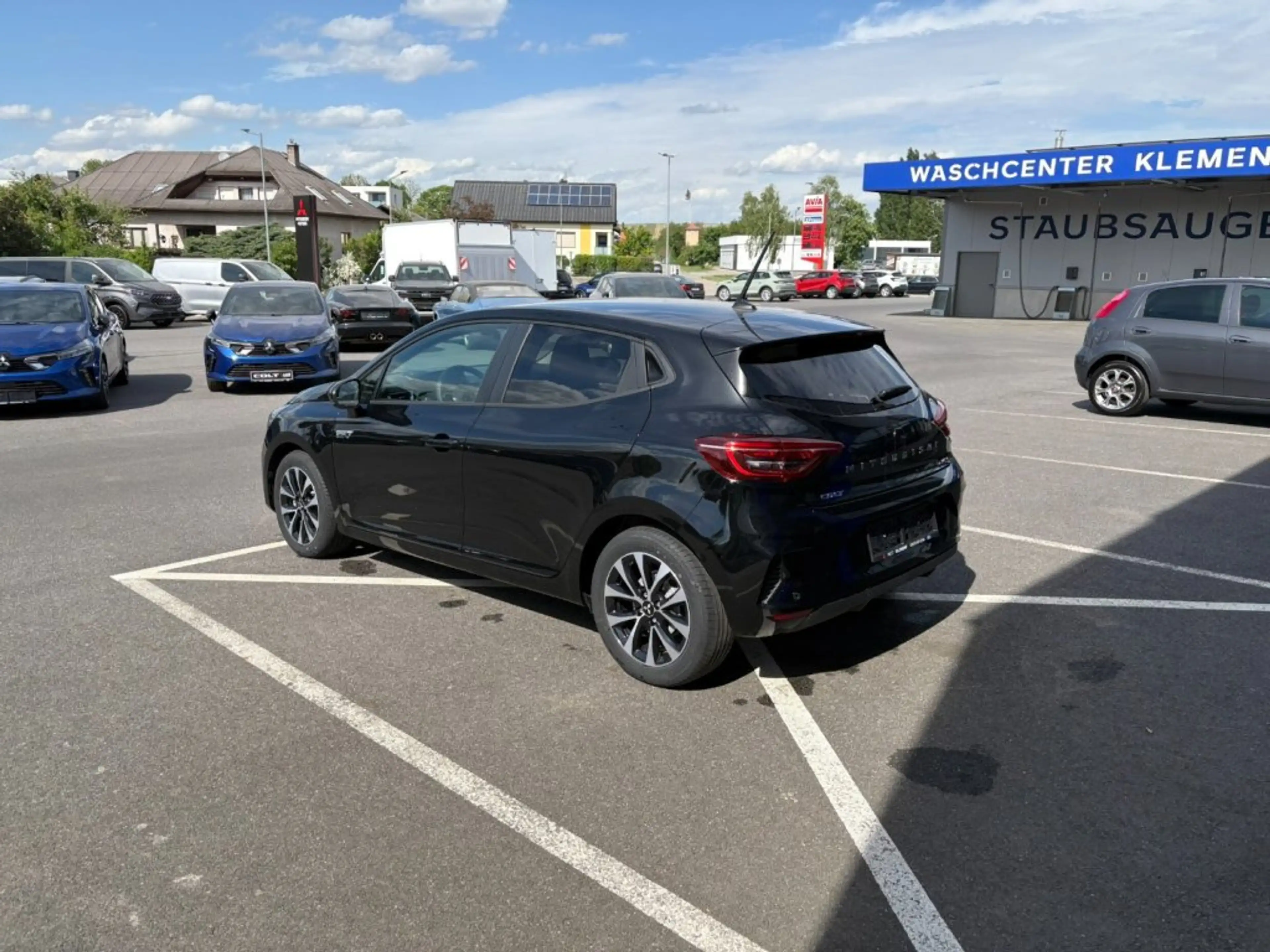 Mitsubishi Colt YUKI Invite 1,6 HEV — photo 4