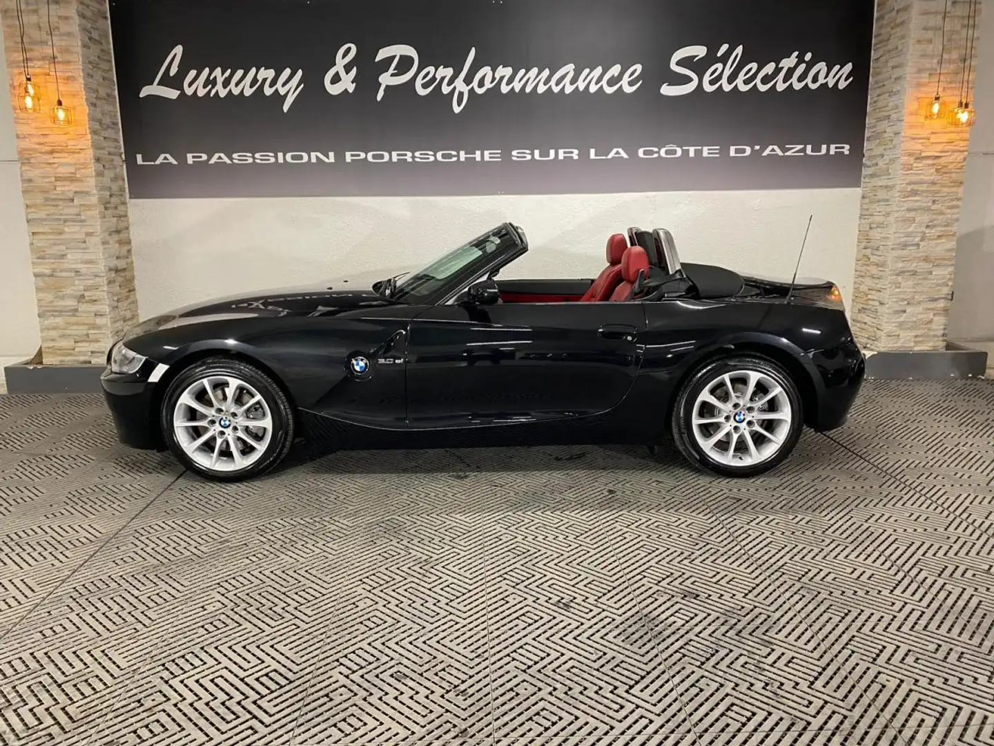 BMW Z4 E85 Roadster 3.0si 6 cylindres 265ch 1°main 29000k crna - 2