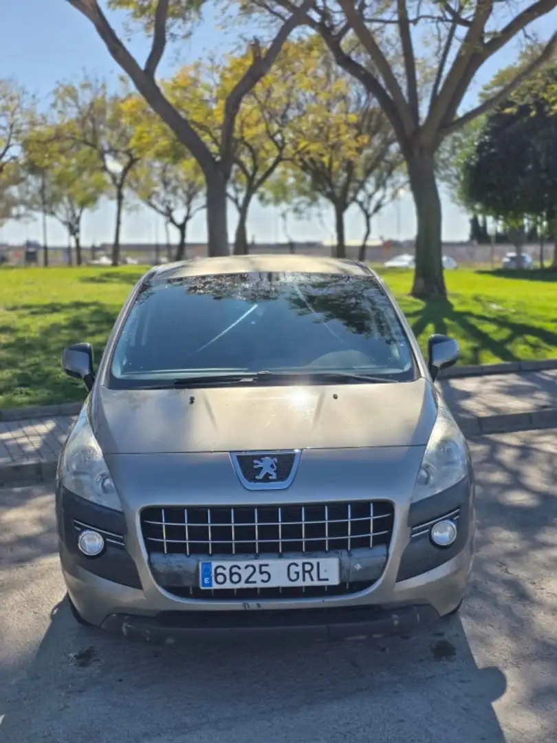 Peugeot 3008 1.6HDI FAP Premium Beige - 2