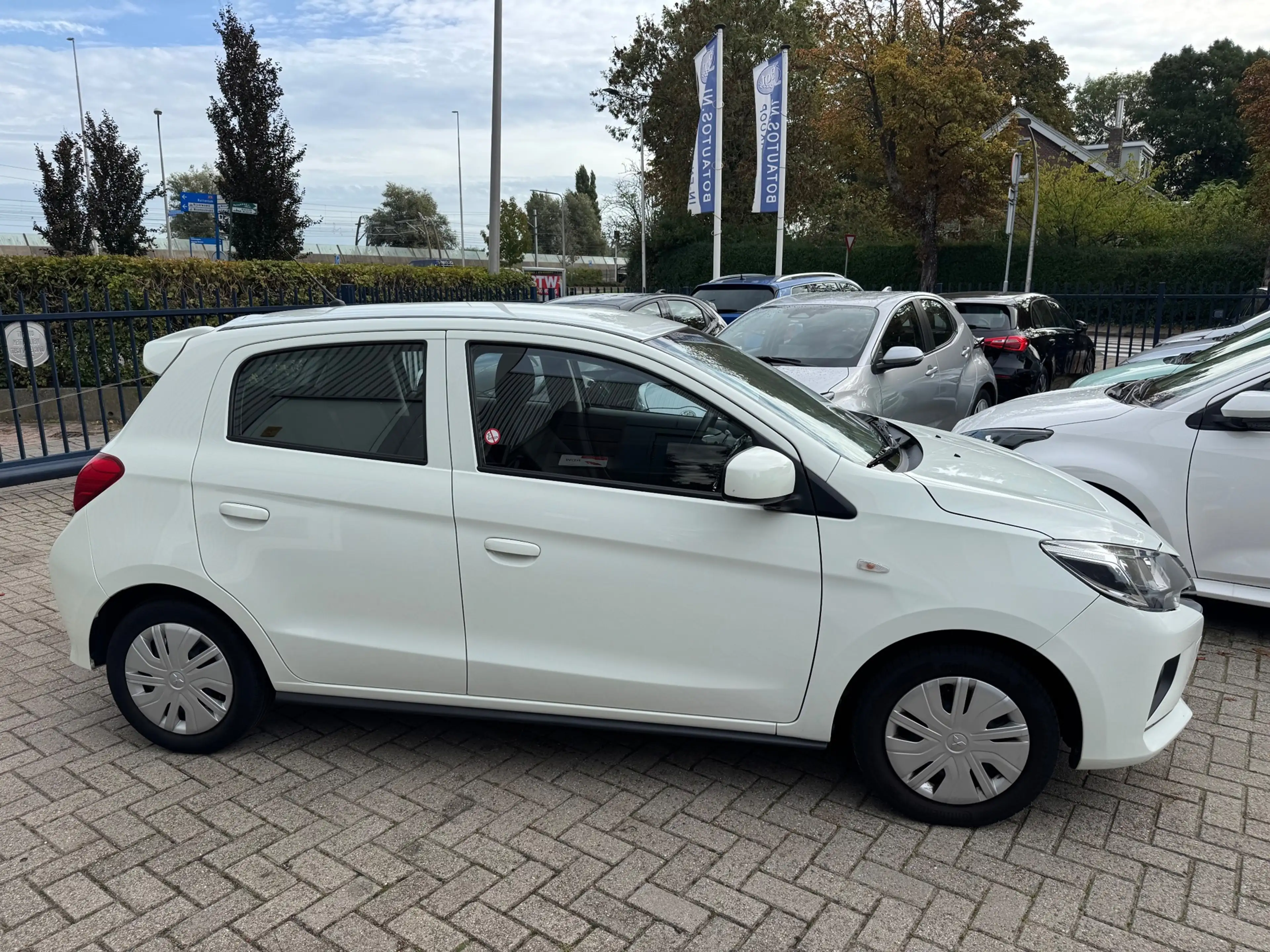 Mitsubishi Space Star 1.2 Cool+ / 13X SPACE STAR OP VOORRAAD / 1E EIGENA — photo 3